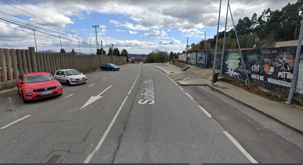 Aparcamiento campo de futbol Candean Vigo